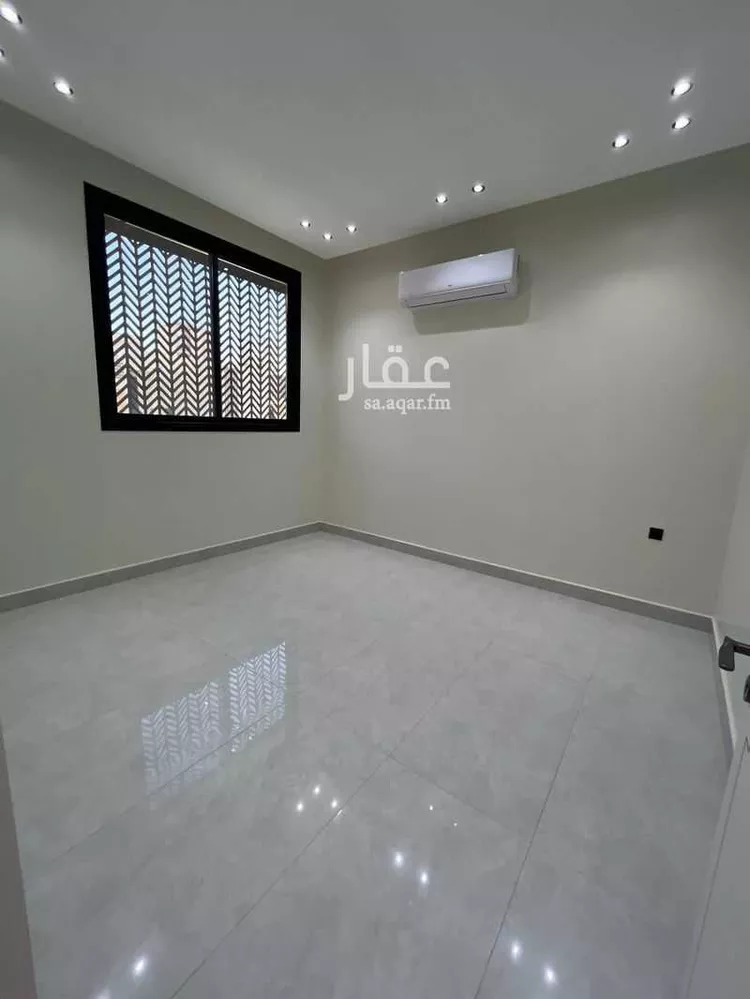 فيلا للإيجار في شارع إبراهيم بن حسين, حي الرمال, مدينة الرياض, منطقة الرياض صورة 3