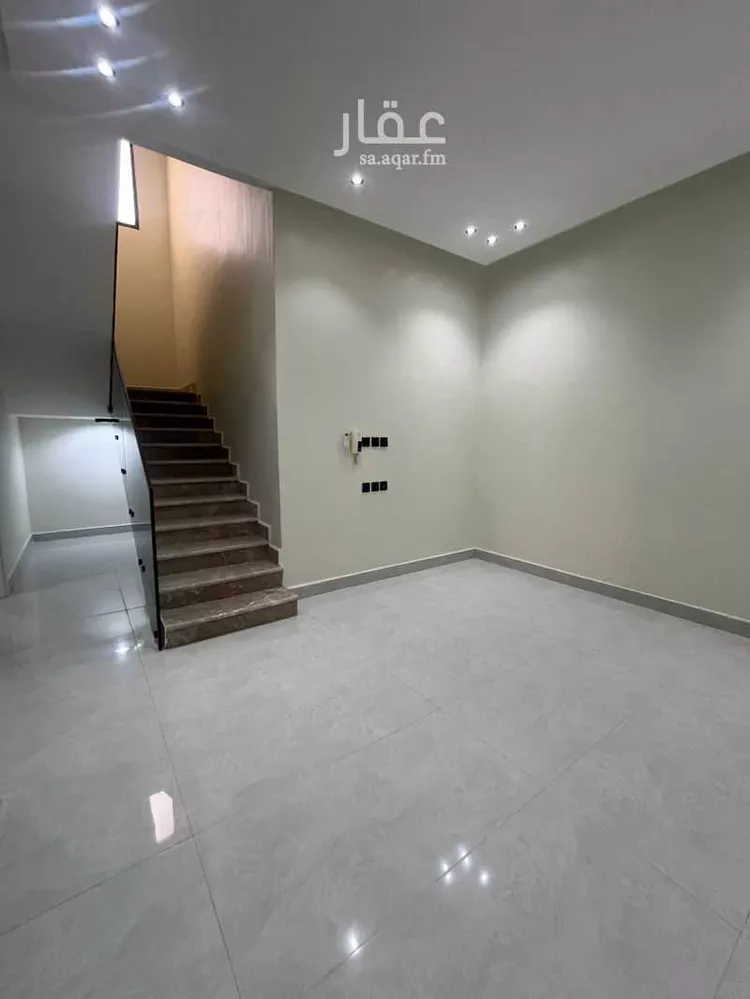 فيلا للإيجار في شارع إبراهيم بن حسين ، حي الرمال ، الرياض ، منطقة الرياض صورة 2