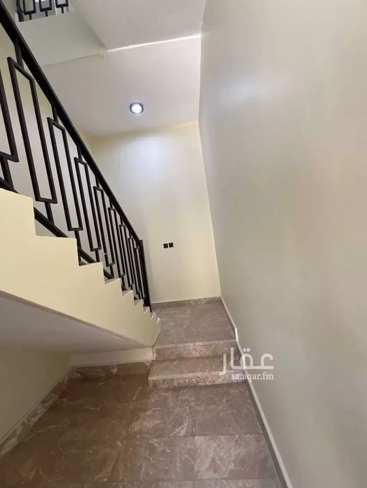 فيلا للإيجار في شارع إبراهيم بن حسين, حي الرمال, مدينة الرياض, منطقة الرياض صورة 2