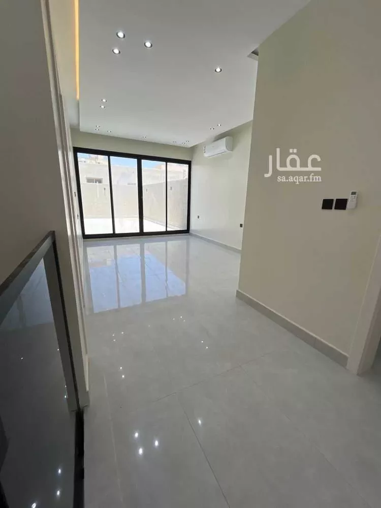 فيلا للإيجار في شارع إبراهيم بن حسين, حي الرمال, مدينة الرياض, منطقة الرياض صورة 5