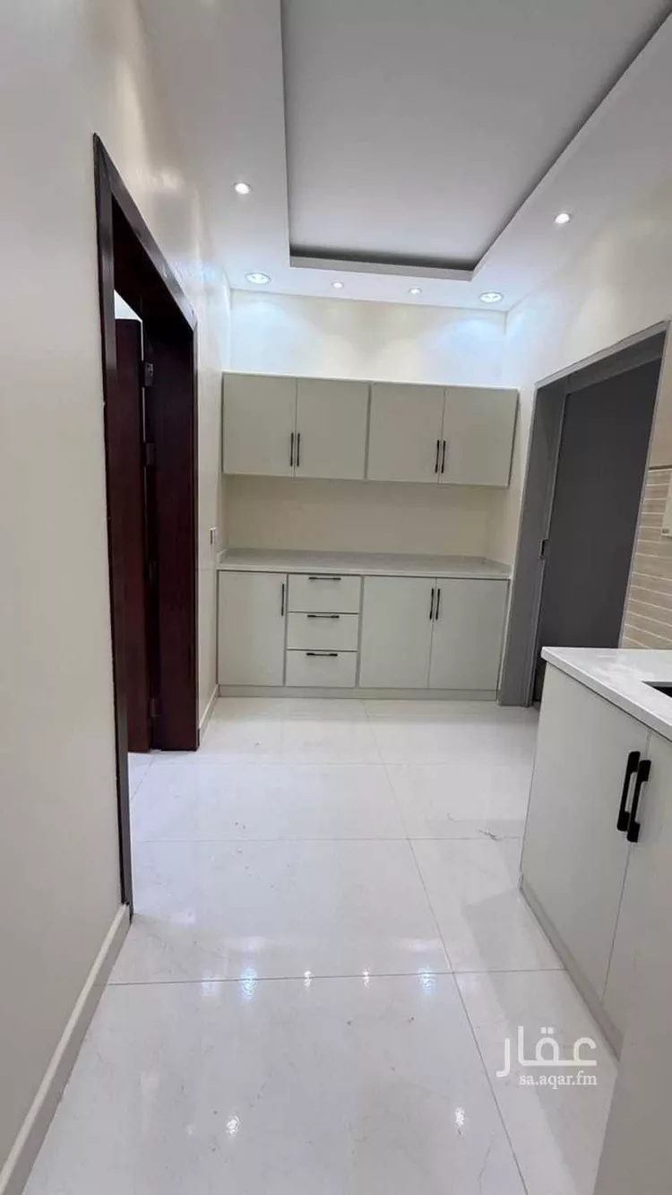 غرفة للإيجار في شارع عمرو ابن الحارث ابن زهير ، حي الشفاء ، خميس مشيط ، خميس مشيط