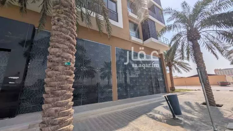 محل للإيجار في شارع الملك عبدالله ابن عبدالعزيز سعود الفرعي, حي الملك فيصل, مدينة الرياض, منطقة الرياض صورة 2