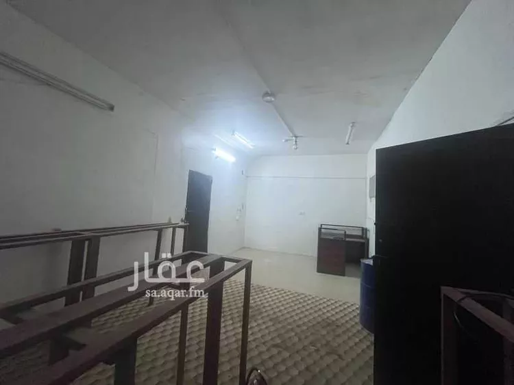 مستودع للإيجار في شارع عبدالله بن عمر, حي النزهة, مدينة ابو عريش - ابو عريش, منطقة جازان صورة 2