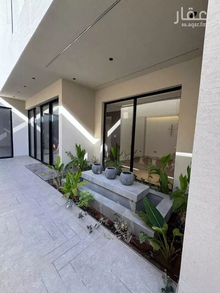 Villa for Sale in Riyadh Al Qirawan