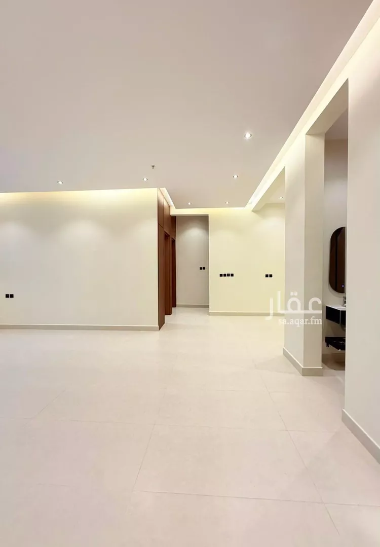 عمارة للبيع في شارع المتنبي, حي المعيزيلة, مدينة الرياض, منطقة الرياض صورة 2