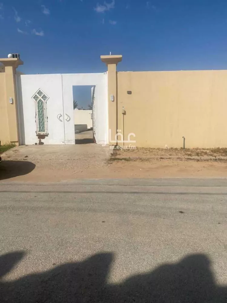 استراحة للإيجار في شارع سعد الله بن مجالد, مدينة عنيزه, منطقة القصيم
