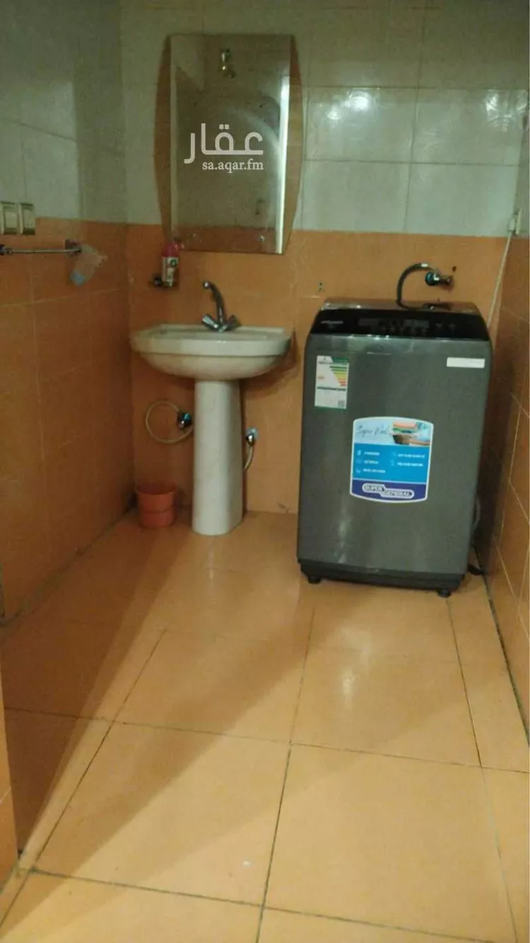 شقة للإيجار في شارع حطين 25, حي حطين, مدينة صامطة, منطقة جازان صورة 3