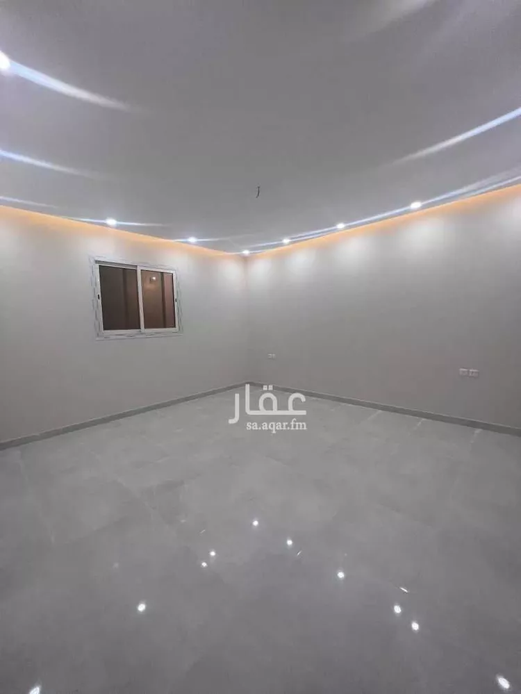 فيلا للبيع في شارع عبدالهادي محمد مذهان البلوي, حي الريان, مدينة تبوك, منطقة تبوك صورة 2