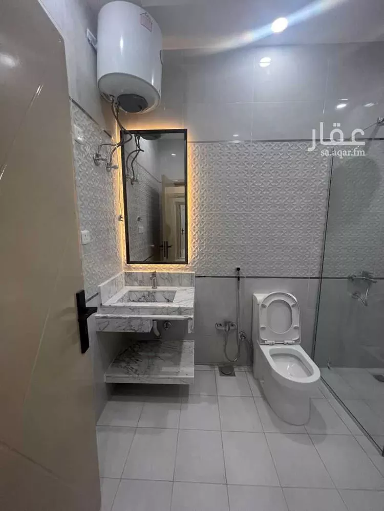 فيلا للبيع في شارع عبدالهادي محمد مذهان البلوي, حي الريان, مدينة تبوك, منطقة تبوك صورة 4