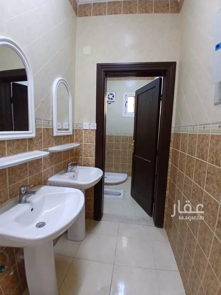شقة للإيجار في شارع مكه المكرمه, حي الفيصلية الجنوبية, مدينة تبوك, منطقة تبوك صورة 3