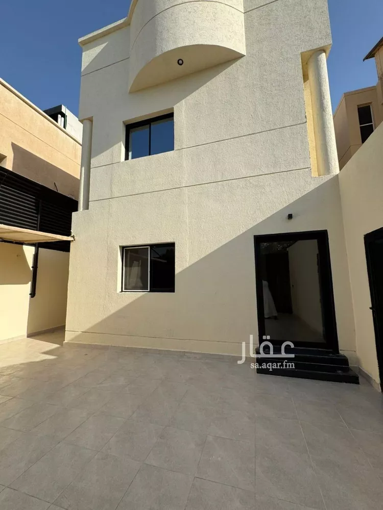 فيلا للإيجار في شارع الحديب, حي النفل, مدينة الرياض, منطقة الرياض