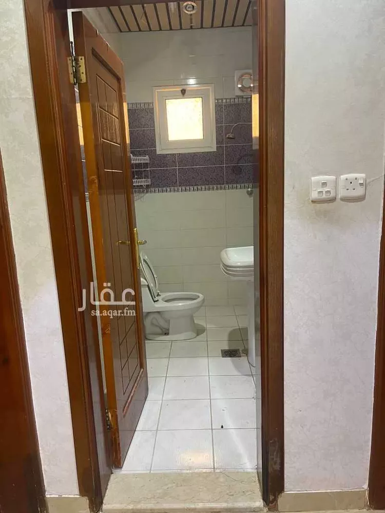 شقة للإيجار في شارع عبدالله بن مسعود ، حي المروج الاول ، تبوك ، منطقة تبوك صورة 2