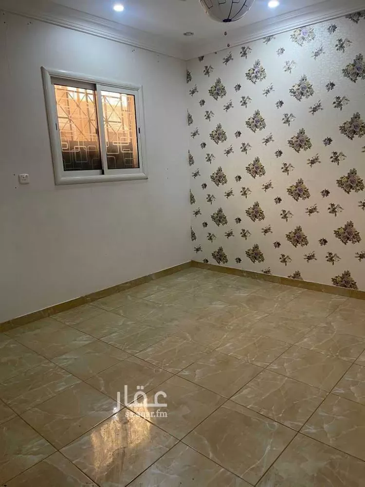 شقة للإيجار في شارع عبدالله بن مسعود ، حي المروج الاول ، تبوك ، منطقة تبوك صورة 3