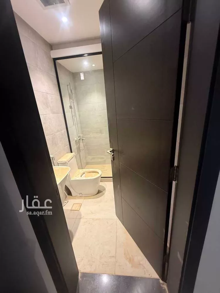 دور للإيجار في شارع الصفار الذهبي, حي عكاظ, مدينة الرياض, منطقة الرياض 7
