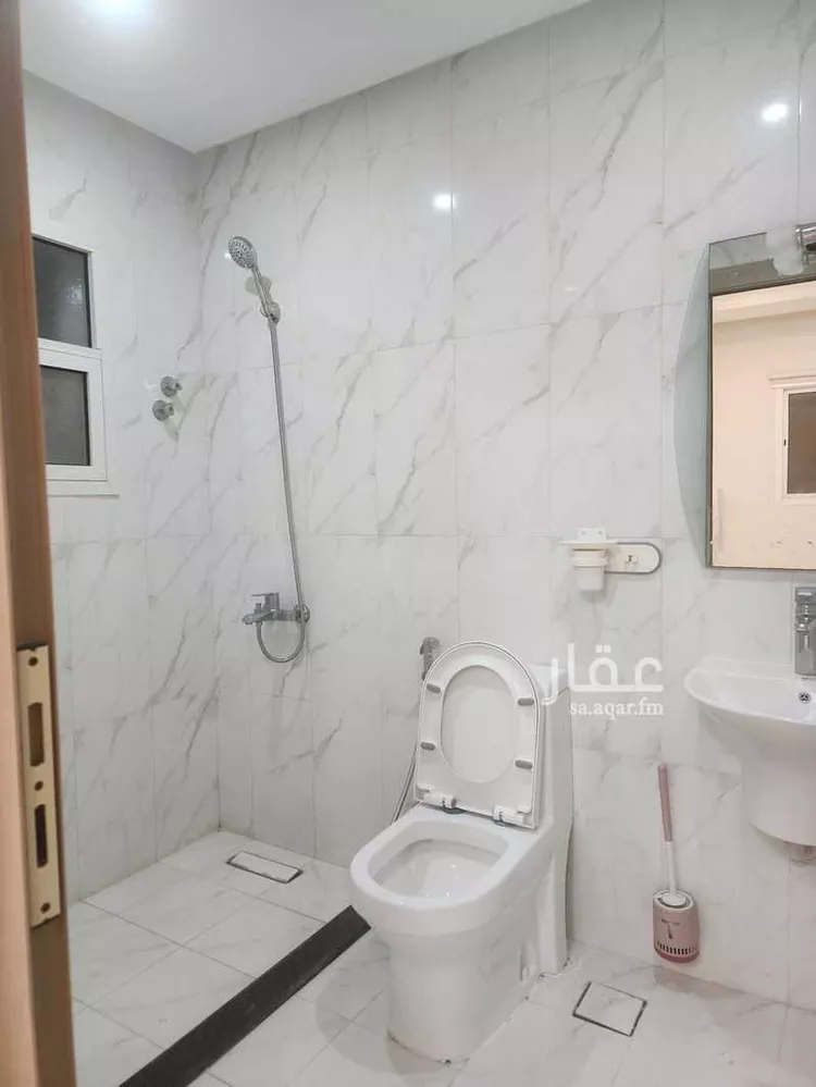 فيلا للإيجار في شارع ربيعة الدرامي, حي الراكة الشمالية, مدينة الدمام, المنطقة الشرقية صورة 4