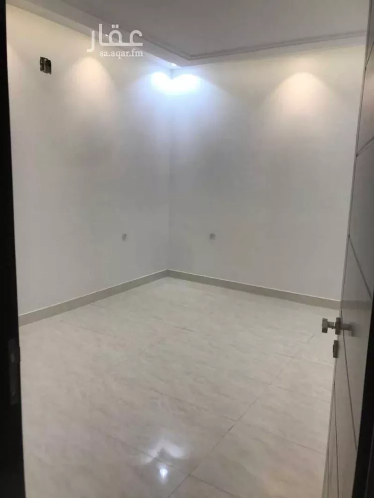 شقة للإيجار في شارع بصيرة, حي عرقة, مدينة الرياض, منطقة الرياض صورة 2