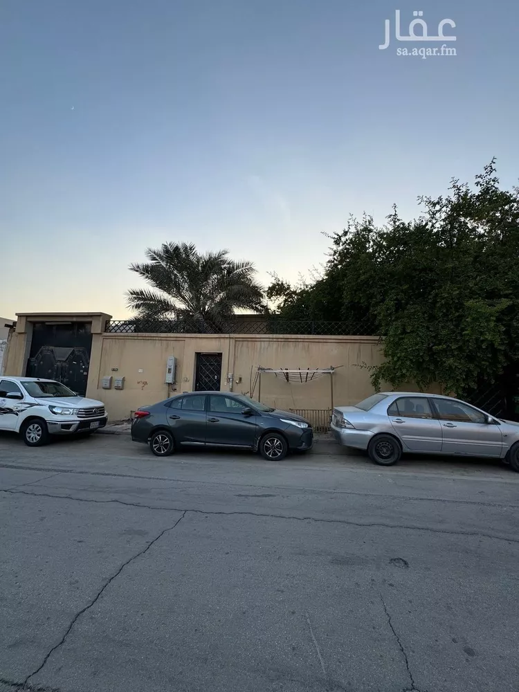 فيلا للبيع في شارع حذيفة بن جبل, حي المربع, مدينة الرياض, منطقة الرياض صورة 2