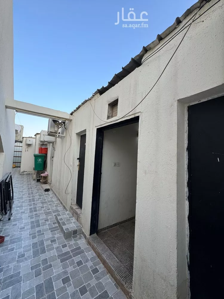 عمارة للبيع في شارع الطحاوي, حي القيروان, مدينة الرياض, منطقة الرياض صورة 5