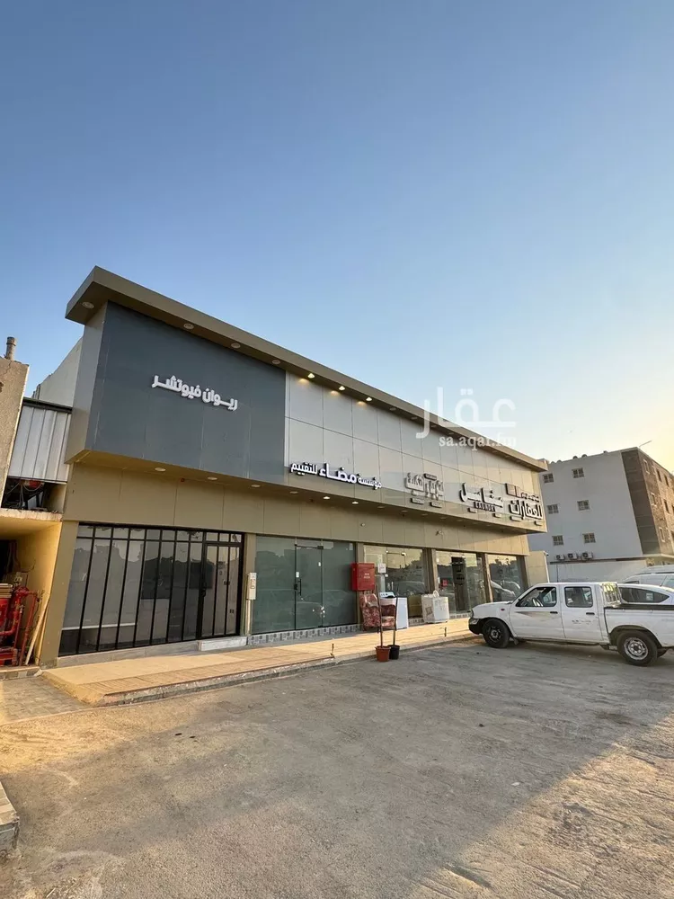 عمارة للبيع في شارع الطحاوي, حي القيروان, مدينة الرياض, منطقة الرياض