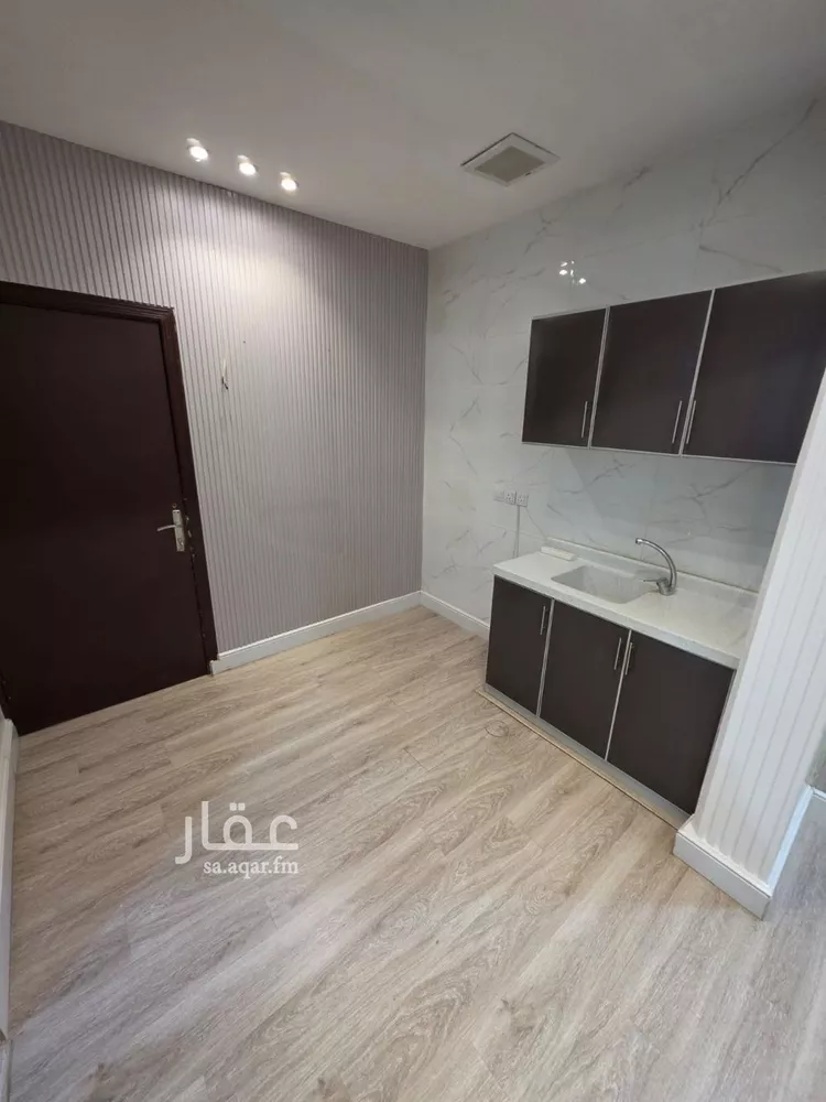 شقة للإيجار في شارع عثمان بن عفان الفرعي, حي الفلاح, مدينة الرياض, منطقة الرياض صورة 5