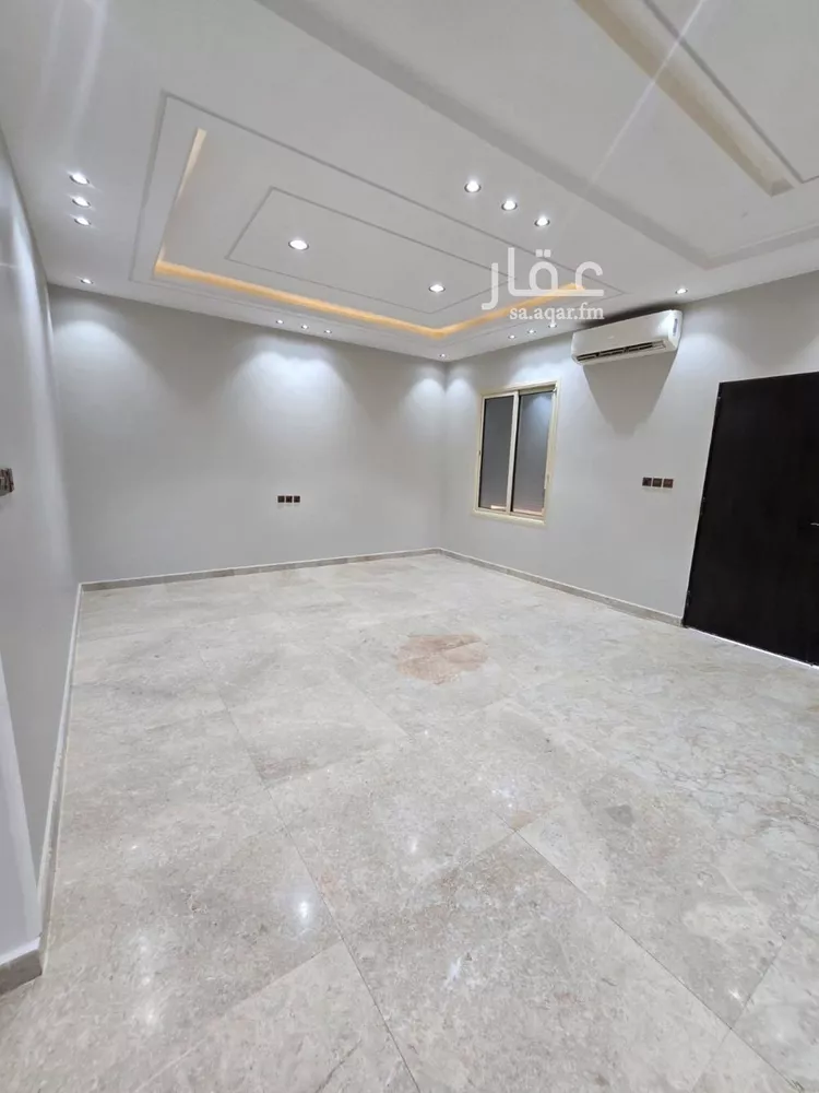 فيلا للإيجار في شارع محمد الطيب بن صالح التونسي, حي عرقة, مدينة الرياض, منطقة الرياض 25