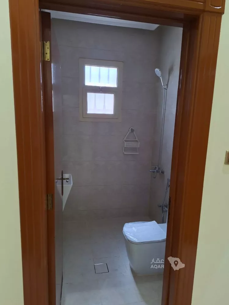 فيلا للإيجار في شارع بدنة, حي الصحافة, مدينة الرياض, منطقة الرياض 18