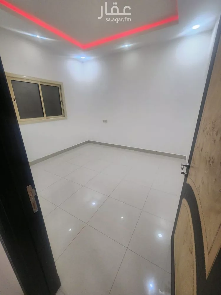 شقة للإيجار في شارع سيبويه, حي الوادي, مدينة الرياض, منطقة الرياض صورة 2