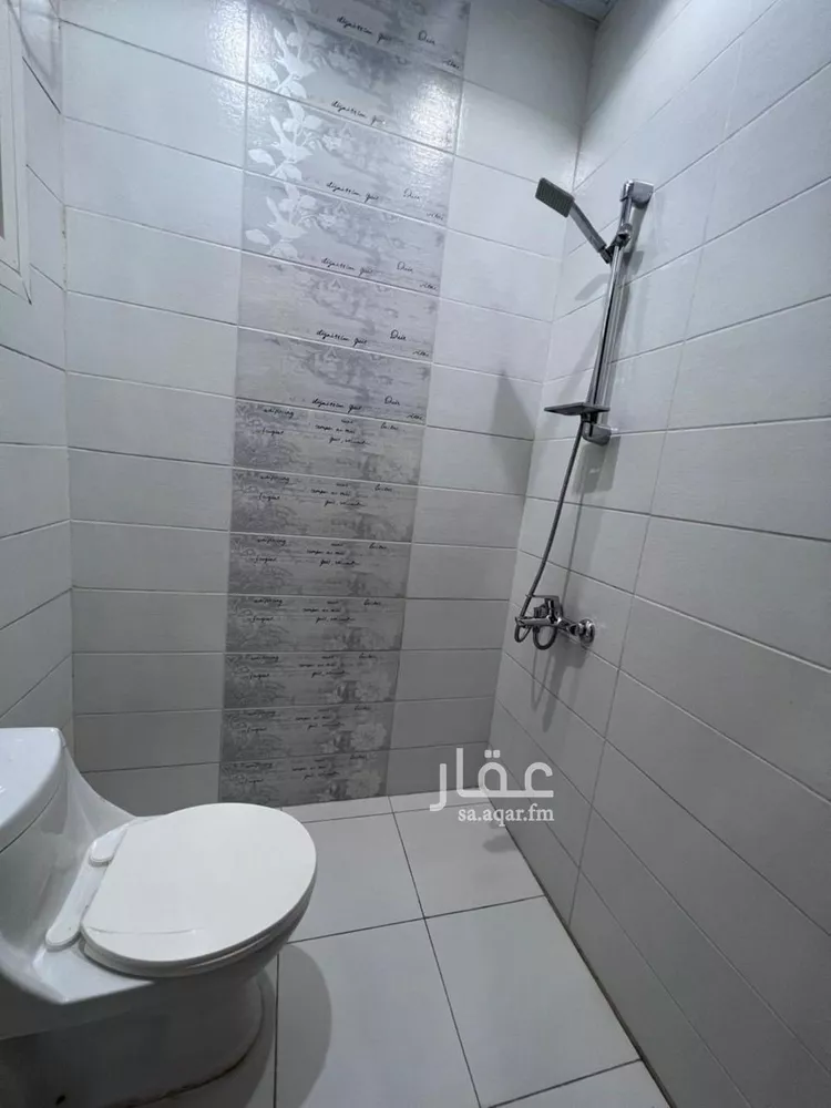 شقة للإيجار في شارع الطائرة, حي إشبيلية, مدينة الرياض, منطقة الرياض صورة 3