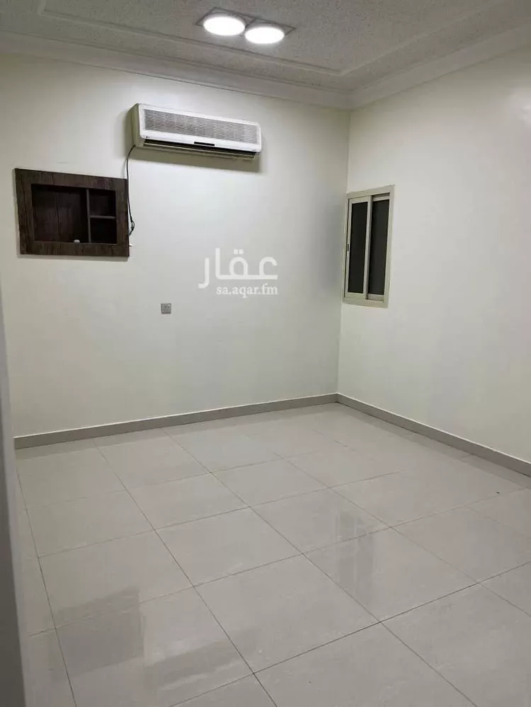 شقة للإيجار في شارع علي الدفاع ، حي العزيزية ، الرياض ، منطقة الرياض صورة 3