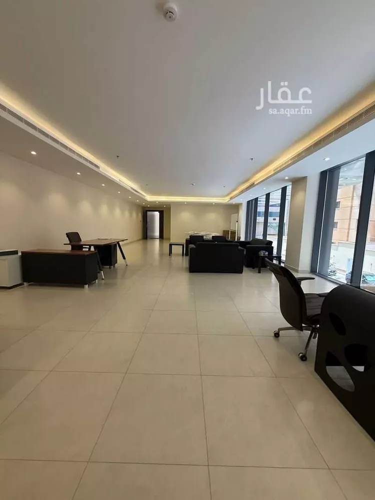 مكتب تجاري للإيجار في شارع حائل, حي الرويس, مدينة جدة, منطقة مكة المكرمة 8