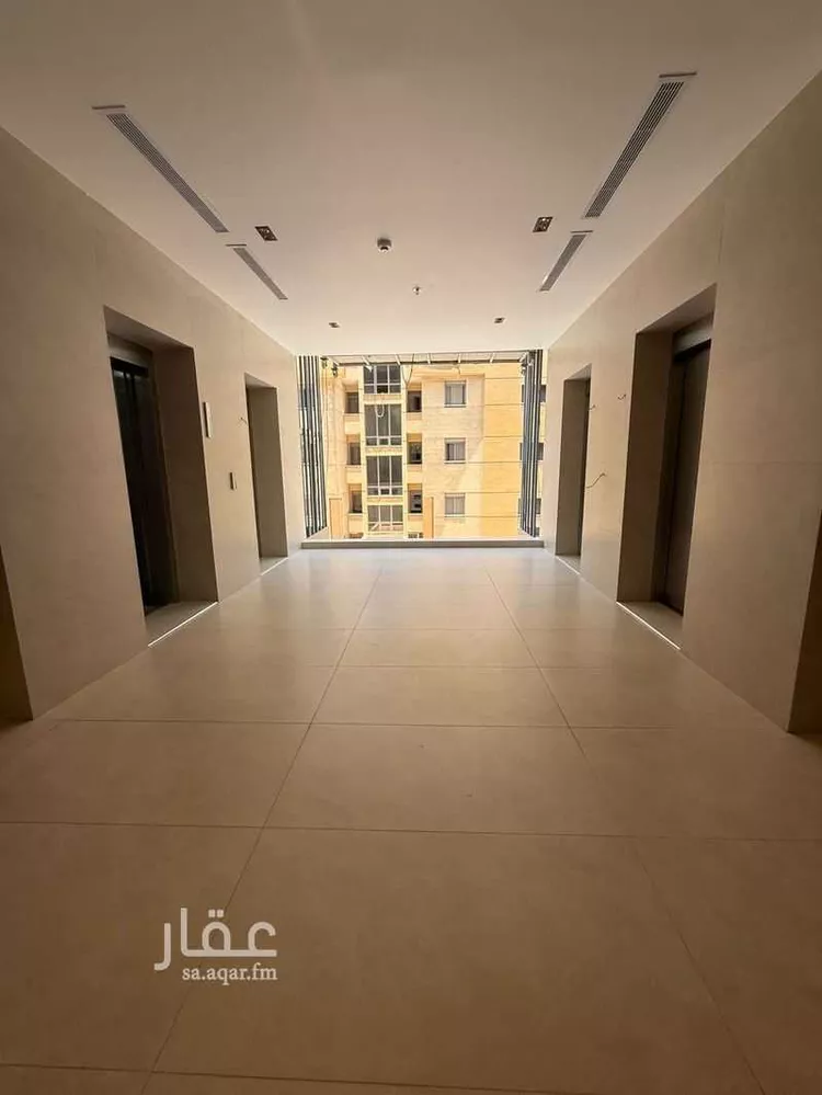 مكتب تجاري للإيجار في شارع حائل, حي الرويس, مدينة جدة, منطقة مكة المكرمة صورة 4
