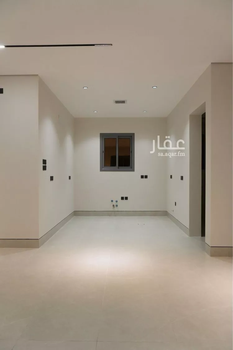 Floor for Sale in Riyadh Al Arid 13