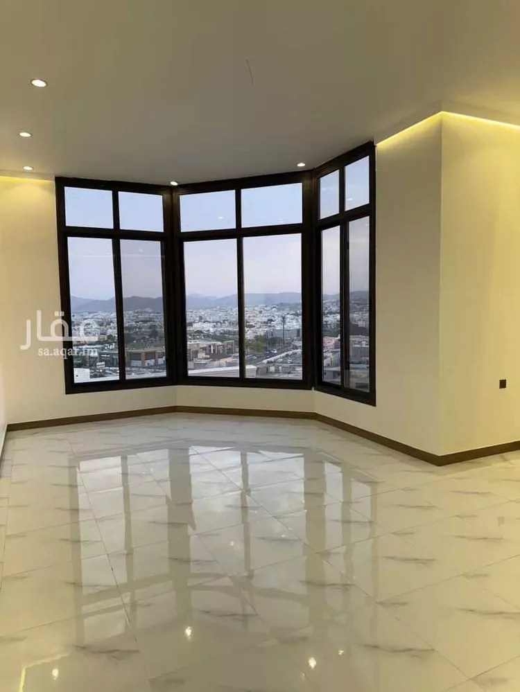 عمارة للإيجار في شارع شهار , حي شهار, مدينة الطائف, منطقة مكة المكرمة