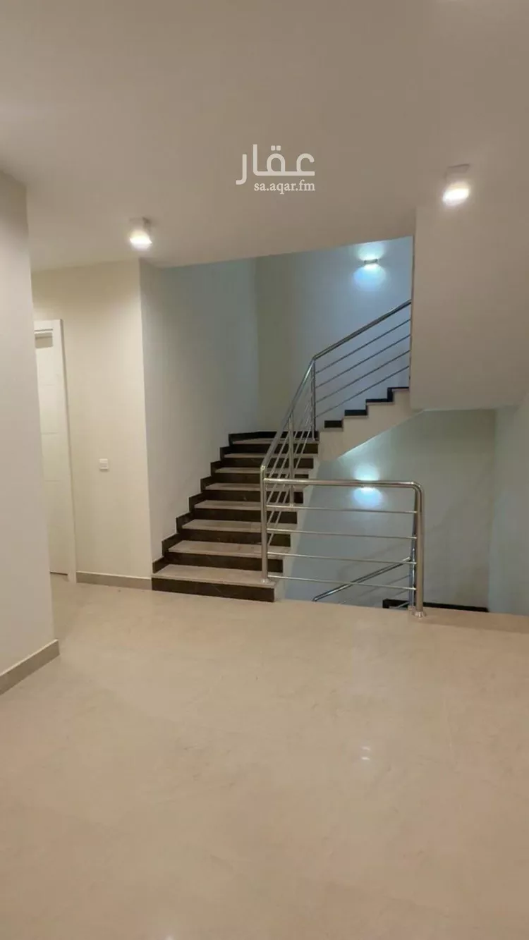 فيلا للبيع في شارع وكيع بن الجراح, حي الرمال, مدينة الرياض, منطقة الرياض صورة 3