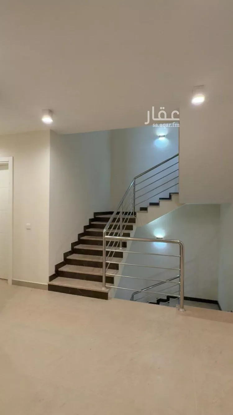 فيلا للبيع في شارع وكيع بن الجراح, حي الرمال, مدينة الرياض, منطقة الرياض صورة 2