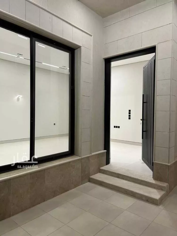 فيلا للبيع في شارع خليج تونس, حي المعيزيلة, مدينة الرياض, منطقة الرياض صورة 2