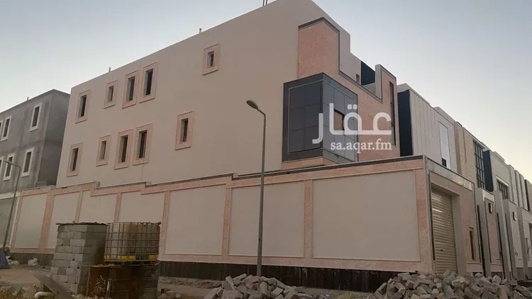 فيلا للبيع في شارع أبي العز الحبشي, حي المرجان, مدينة الرياض, منطقة الرياض صورة 3