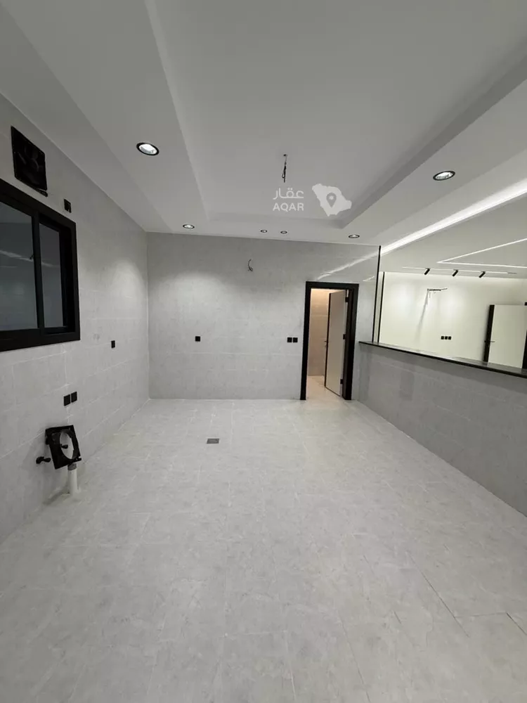 Floor for Sale in Taif Al Jal 6