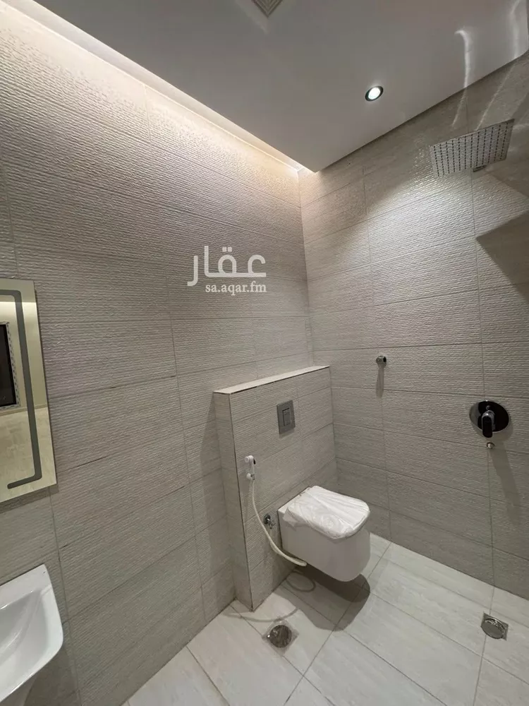 فيلا للبيع في شارع الملك الناصر, حي الرحمانية, مدينة جدة, منطقة مكة المكرمة 16