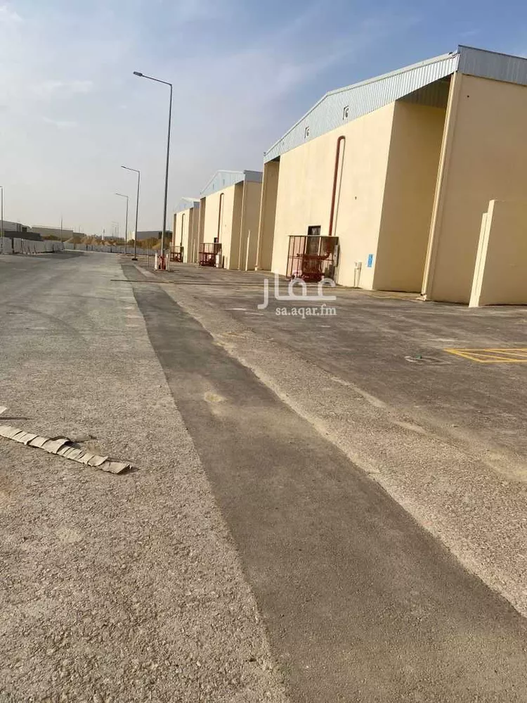مستودع للإيجار في شارع الحسامي, حي النظيم, مدينة الرياض, منطقة الرياض 9