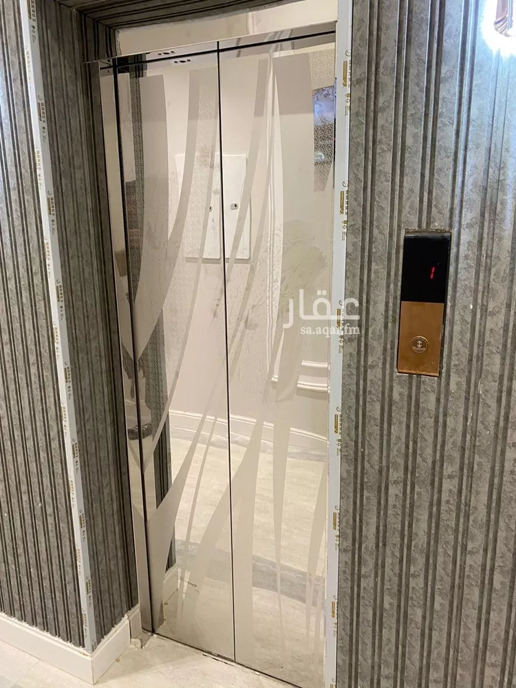 فيلا للبيع في شارع جبل المعلق, حي القادسية, مدينة الرياض, منطقة الرياض صورة 2