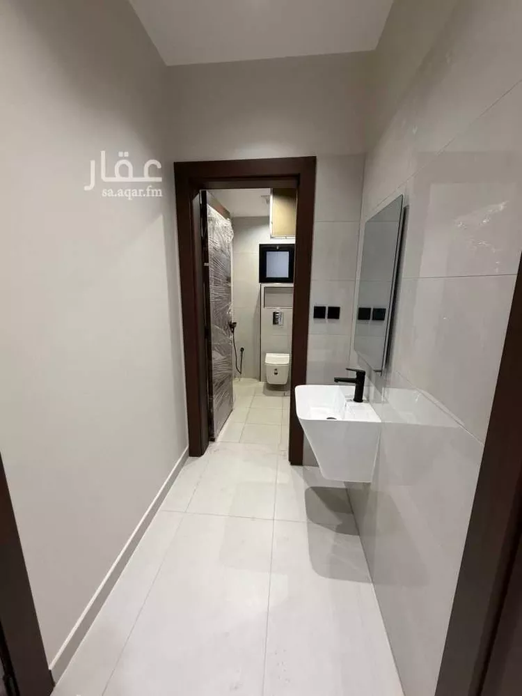 Apartment for Sale in Medina King Fahd 11