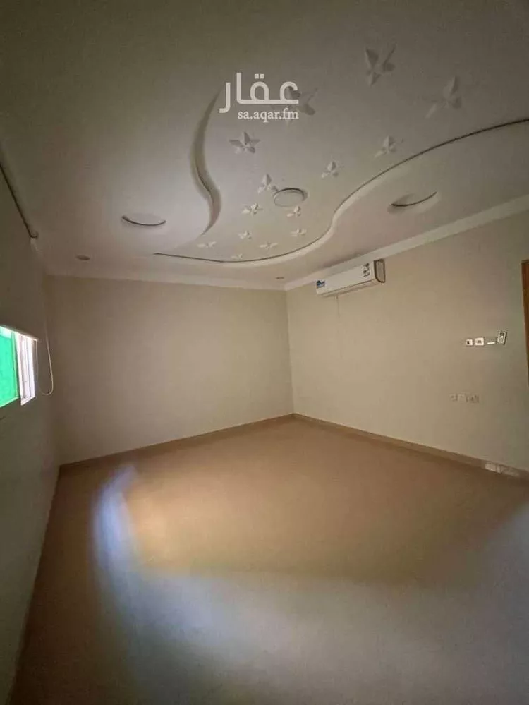 فيلا للبيع في شارع العاصمة, حي إشبيلية, مدينة الرياض, منطقة الرياض صورة 2