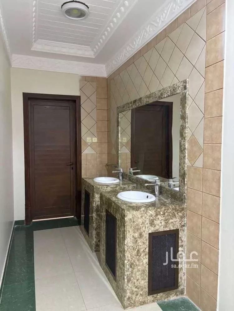 فيلا للبيع في شارع العاصمة, حي إشبيلية, مدينة الرياض, منطقة الرياض صورة 4