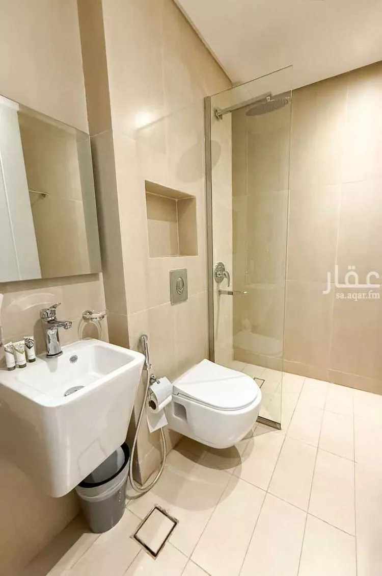 شقة للإيجار في شارع عبدالواحد الأزجي, حي قرطبة, مدينة الرياض, منطقة الرياض 15