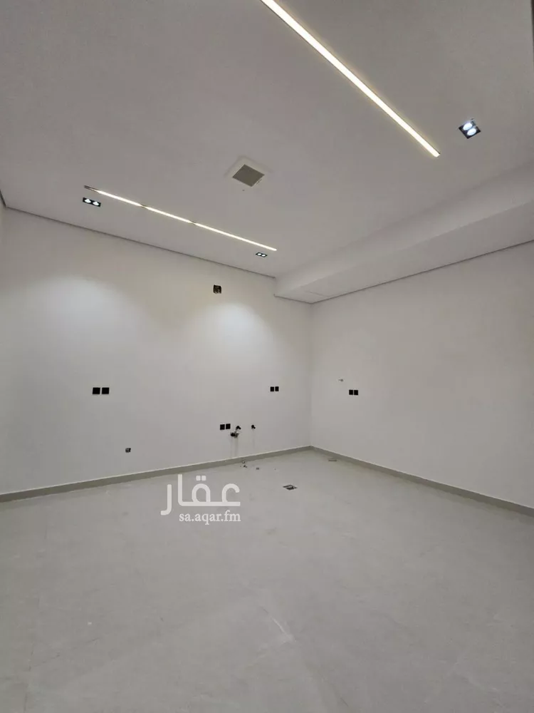 دور للبيع في شارع السبتي, حي عكاظ, مدينة الرياض, منطقة الرياض صورة 3