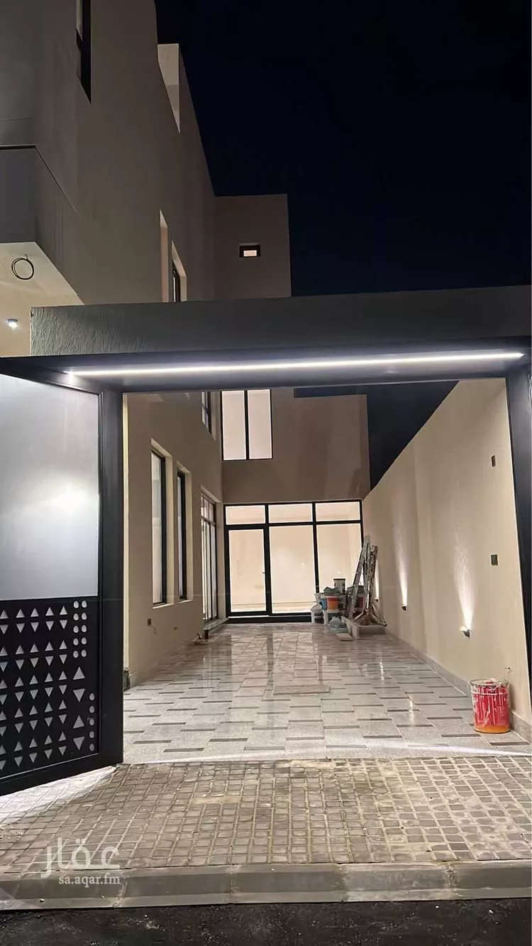 فيلا للبيع في شارع الدِّرع, حي المهدية, مدينة الرياض, منطقة الرياض صورة 2