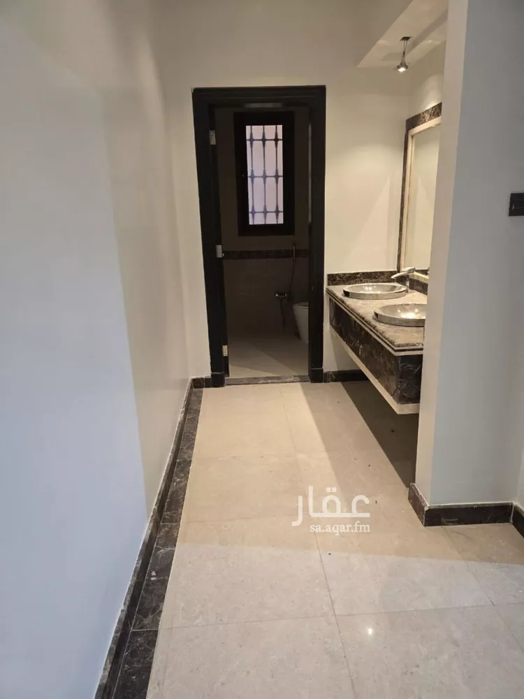فيلا للبيع في شارع الزهرة, حي الياسمين, مدينة الرياض, منطقة الرياض صورة 3