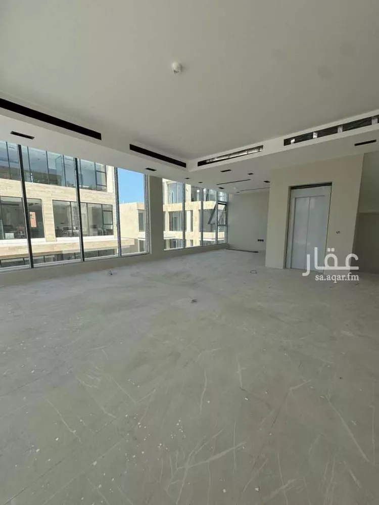 مكتب تجاري للإيجار في شارع الملك فهد بن عبدالعزيز سعود, حي الخور, مدينة الخبر, المنطقة الشرقية صورة 2