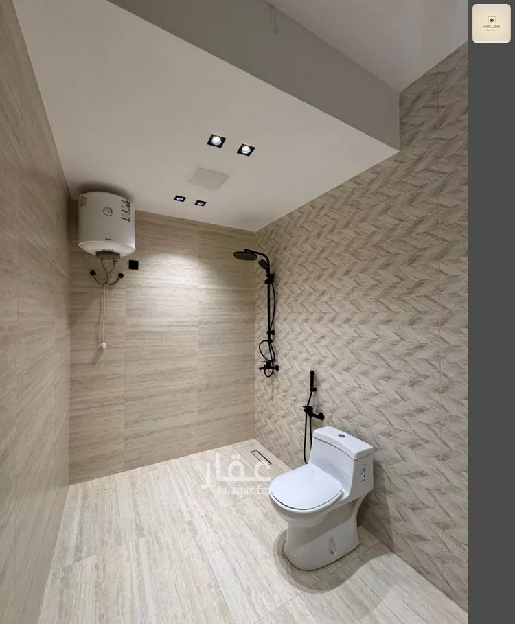 دور للبيع في شارع وادي النعيم, حي الروضة, مدينة ابها, منطقة عسير صورة 2